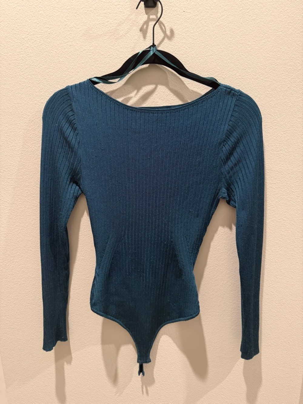 Abercrombie & Fitch Ribbed Long-Sleeve Bodysuit in Teal